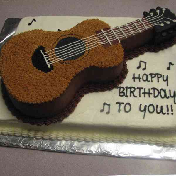 Guitar-Cake