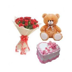 Roses-Teddy-Heart-S-Strawbe