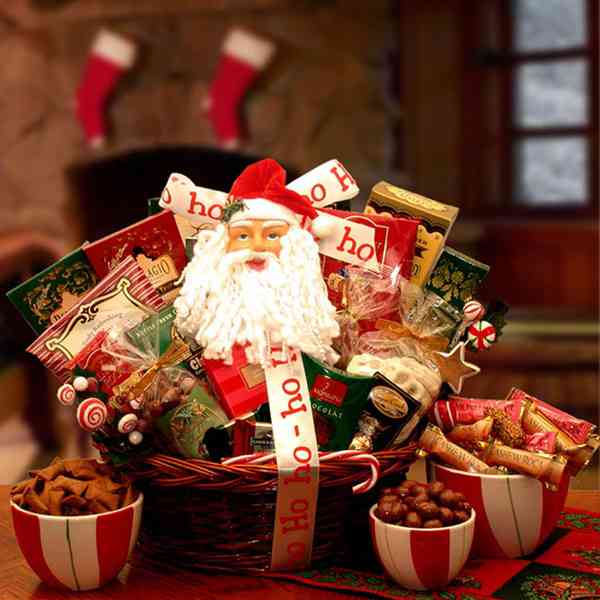 Santa-Claus-With-Chocolate-