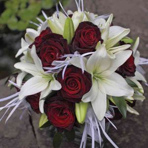 White-Lilies-&-Red-Roses